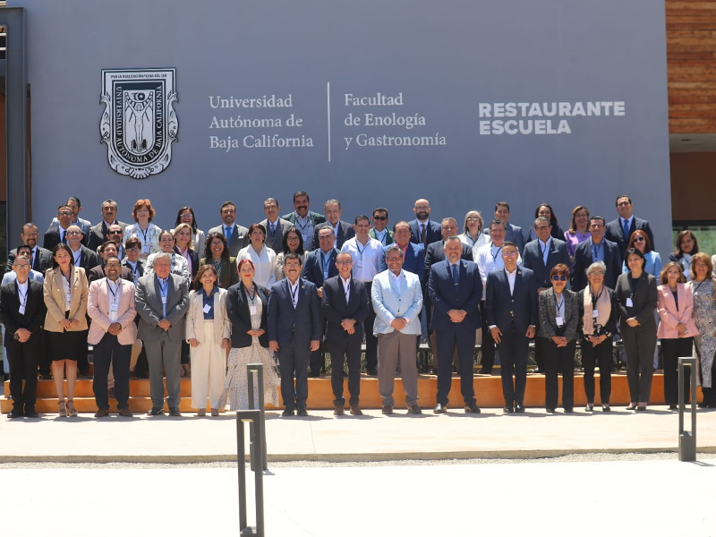 UVEG impulsa la educación del futuro con microcredenciales en la LXIII Sesión Ordinaria del CUPIA
