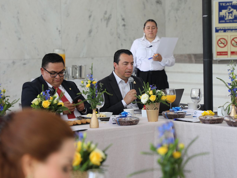 UVEG presenta curso innovador para diseñar microcredenciales